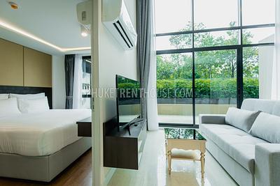 SUR19644: Comfortable 2-Bedroom Penthouse in Surin Beach. Photo #32