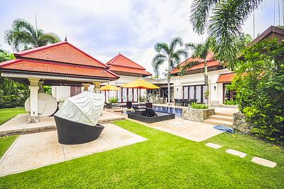 BAN19656: Luxury 4 Bedroom Villa in Laguna area. Photo #41