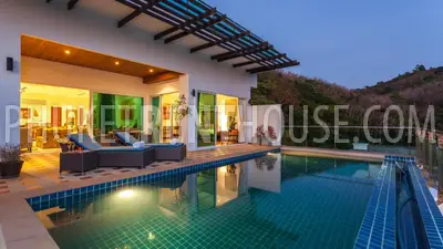 KAM19300: Exquisite 3 Bedroom Penthouse. Photo #13