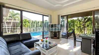 KAR19307: 3 Bedroom Pool Villa in Karon. Photo #2