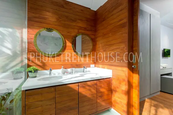 KAR19308: Spacious 3 Bedroom Villa close to Karon Beach. Photo #5