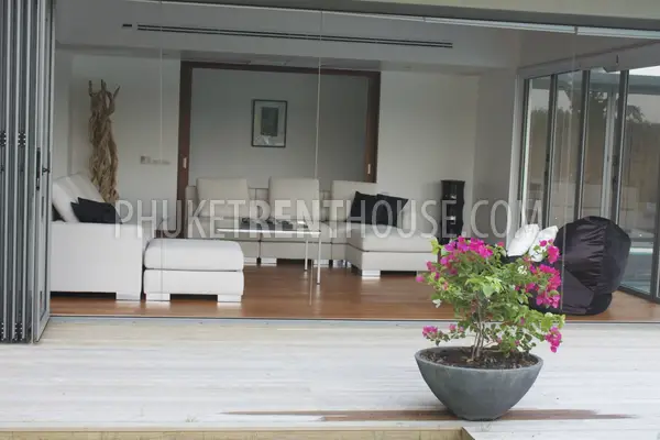 LAY19316: Luxury 4-Bedroom Villa, Layan Beach. Photo #20