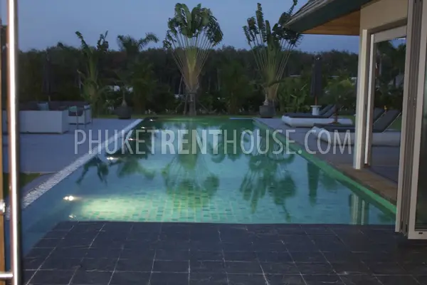 LAY19316: Luxury 4-Bedroom Villa, Layan Beach. Photo #29