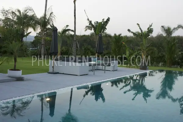 LAY19316: Luxury 4-Bedroom Villa, Layan Beach. Photo #27