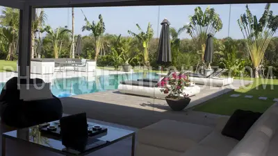 LAY19316: Luxury 4-Bedroom Villa, Layan Beach. Photo #41