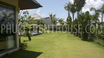LAY19316: Luxury 4-Bedroom Villa, Layan Beach. Photo #67