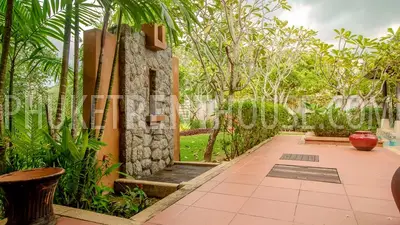 BAN19347: 3 Bedroom Pool Villa within 100 meters to the Bang Tao beach. Photo #5