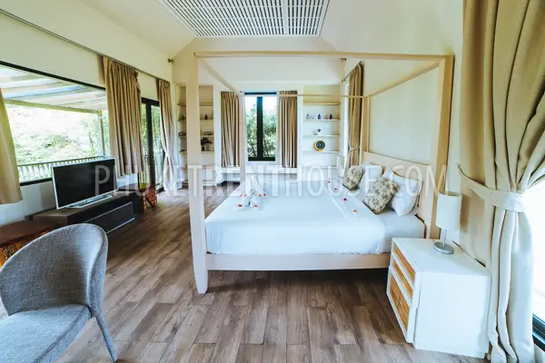 BAN19348: 3-Bedroom  Villa within 800 meters to the Bang tao beach. Fotoğraf #5