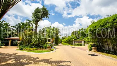 BAN19350: 3 Bedroom lovely Apartment - walking distance to Bangtao beach. Photo #1