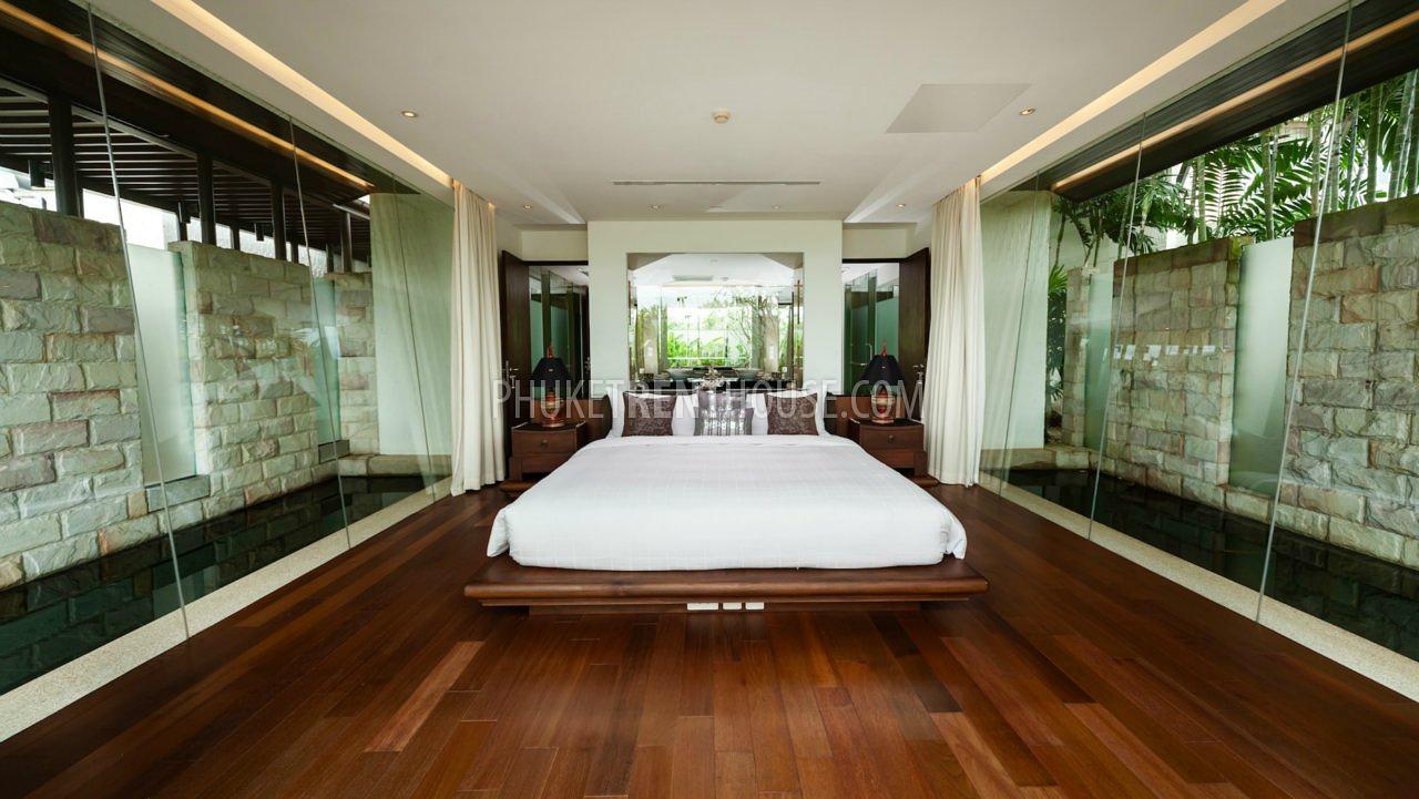 KOH19361: Incredible Villa 5 bedrooms in Royal Phuket Marina. Photo #16