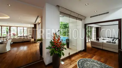 KOH19361: Incredible Villa 5 bedrooms in Royal Phuket Marina. Photo #9