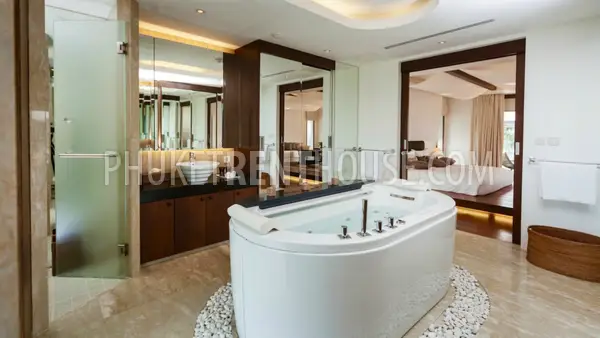 KOH19361: Incredible Villa 5 bedrooms in Royal Phuket Marina. 照片 #30