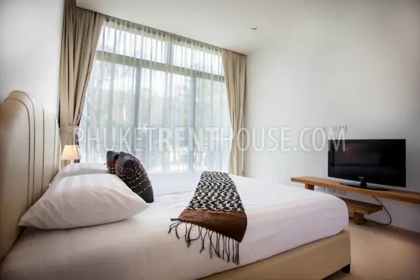 NAI19391: Brand New Modern Villa In Saiyuan Nai Harn. Fotoğraf #20
