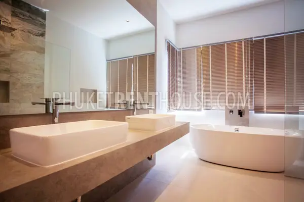 NAI19391: Brand New Modern Villa In Saiyuan Nai Harn. Fotoğraf #25