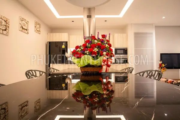 NAI19391: Brand New Modern Villa In Saiyuan Nai Harn. Fotoğraf #37
