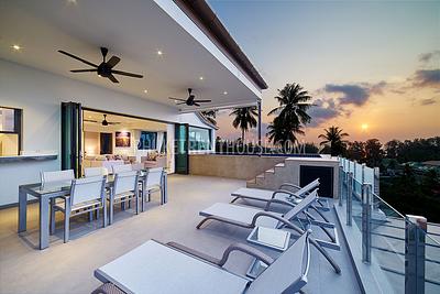 SUR19415: Penthouse Deluxe 3 bedrooms pool Seaview. Photo #9