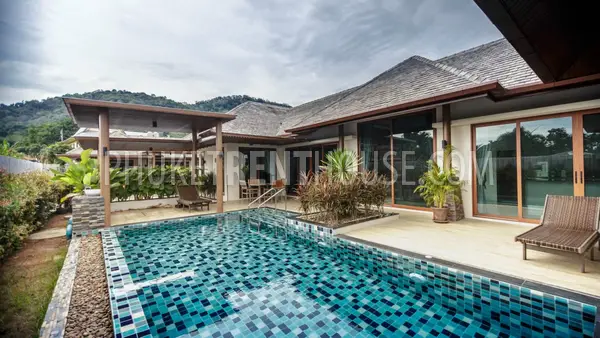 NAI19432: Fantastic Pool Villa With 3 Bedrooms in Nai Harn. Fotoğraf #1