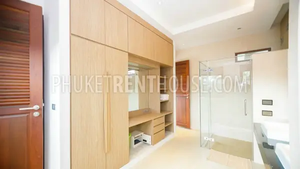 NAI19432: Fantastic Pool Villa With 3 Bedrooms in Nai Harn. Fotoğraf #4