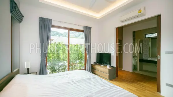 NAI19432: Fantastic Pool Villa With 3 Bedrooms in Nai Harn. Fotoğraf #12