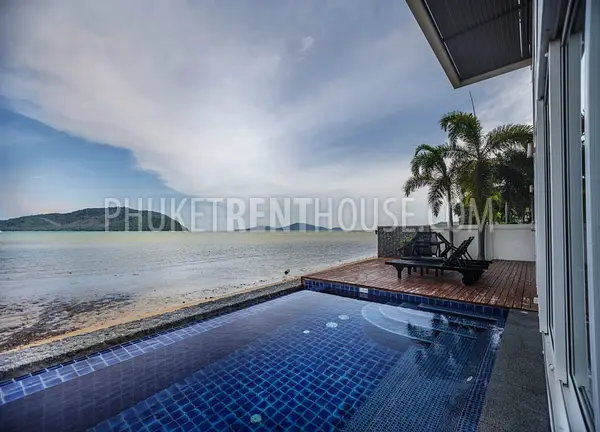 RAW19456: Beachfront 2 Bedroom Pool Villa in Rawai. Photo #3