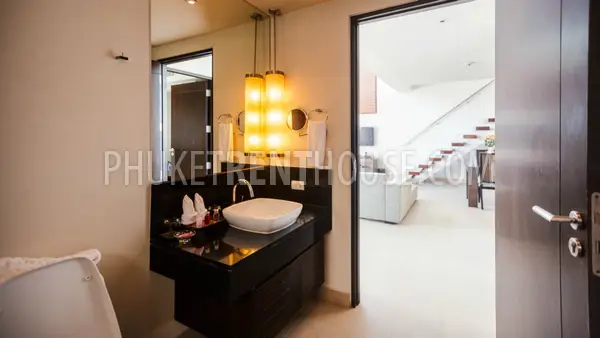 RAW19456: Beachfront 2 Bedroom Pool Villa in Rawai. Photo #23