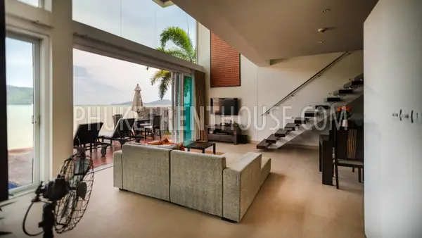 RAW19456: Beachfront 2 Bedroom Pool Villa in Rawai. Photo #24