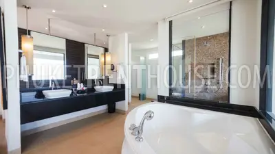 RAW19456: Beachfront 2 Bedroom Pool Villa in Rawai. Fotoğraf #31