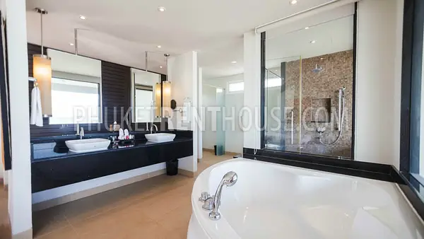 RAW19456: Beachfront 2 Bedroom Pool Villa in Rawai. Photo #31