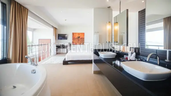 RAW19456: Beachfront 2 Bedroom Pool Villa in Rawai. Photo #32