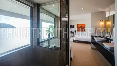 RAW19456: Beachfront 2 Bedroom Pool Villa in Rawai. Fotoğraf #35