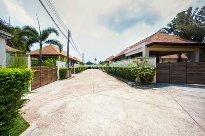 NAI20020: 3 Bedroom Villa with private Swimming Pool near Nai Harn Beach. Photo #20