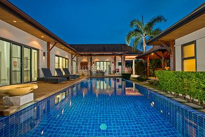 NAI20022: 3 Bedroom Villa with 10x4 meter Swimming Pool near Nai Harn Beach. Photo #21