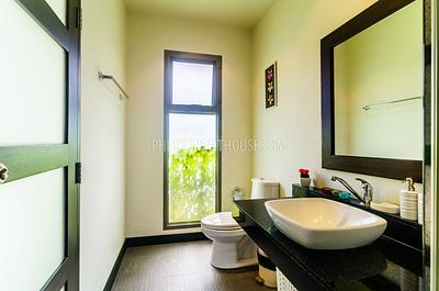 NAI20069: Delightful Villa with 3 bedrooms near Rawai Beach and Nai Harn Beach. Photo #40