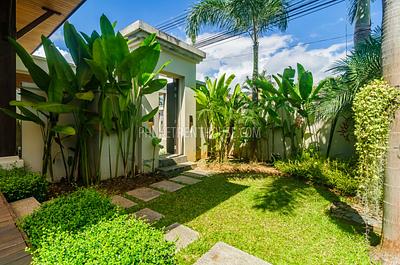 NAI20069: Delightful Villa with 3 bedrooms near Rawai Beach and Nai Harn Beach. Photo #45