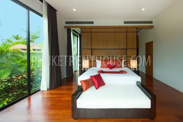 NAI20072: Spacious 4 Bedroom Villa in Nai Harn. Photo #4