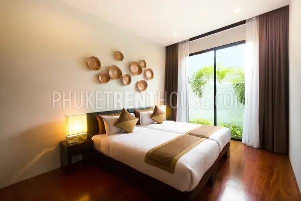 NAI20072: Spacious 4 Bedroom Villa in Nai Harn. Photo #14