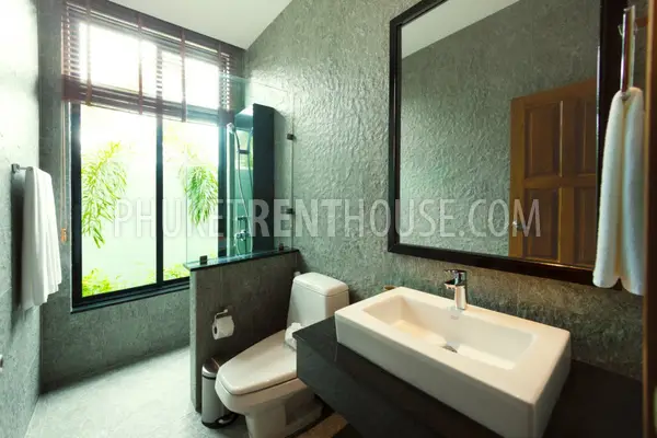NAI20072: Spacious 4 Bedroom Villa in Nai Harn. Photo #17