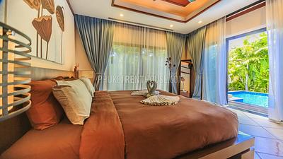 NAI20077: 3 Bedroom Villa near popular area of Nai Harn, Southern Phuket. Photo #33