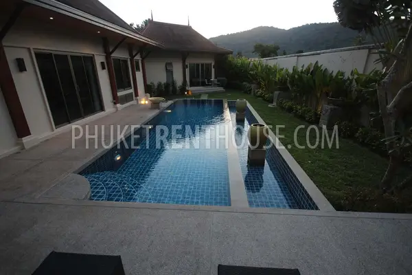 NAI20079: 3 Bedroom Luxury Pool Villa in Nai Harn. Photo #9