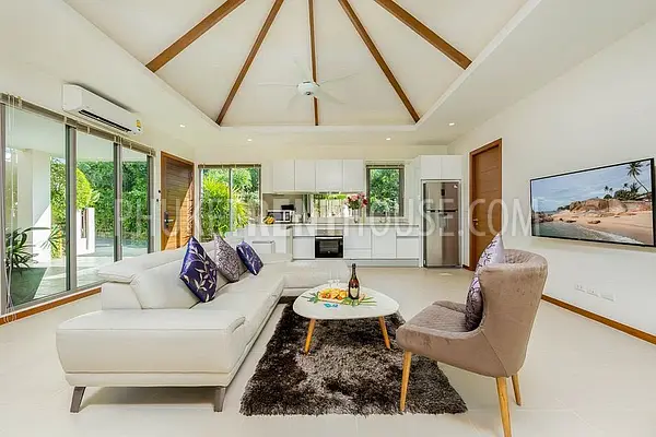 RAW20085: Stylish 3 Bedroom Villa near Rawai Beach and Nai Harn Beach. Photo #2