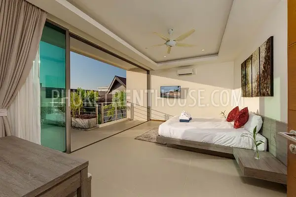RAW20085: Stylish 3 Bedroom Villa near Rawai Beach and Nai Harn Beach. Photo #8