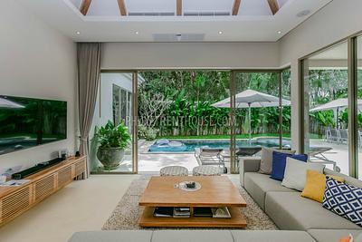 BAN19686: Modern furnished Villa near Bang Tao Beach and the Laguna Area. Photo #23