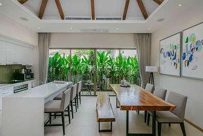 BAN19686: Modern furnished Villa near Bang Tao Beach and the Laguna Area. Photo #17