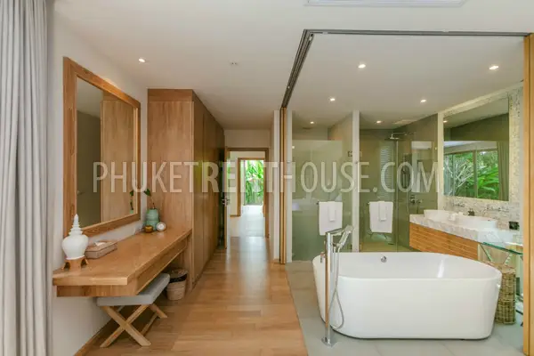 BAN19686: Modern furnished Villa near Bang Tao Beach and the Laguna Area. Photo #32