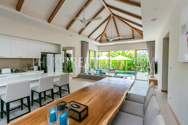 BAN19690: Stunning Pool Villa close to the BangTao Beach. Photo #12