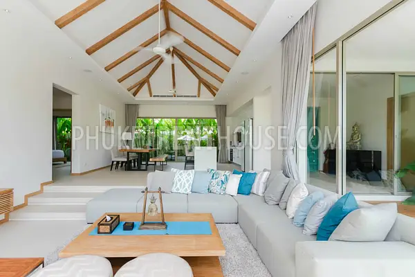 BAN19690: Stunning Pool Villa close to the BangTao Beach. Photo #17