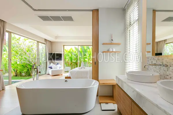 BAN19690: Stunning Pool Villa close to the BangTao Beach. Photo #38