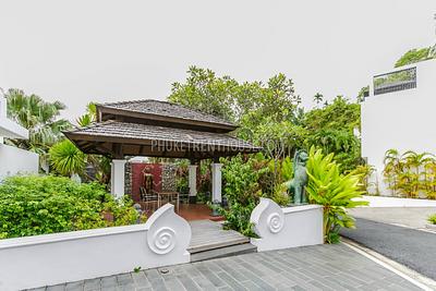 SUR19691: Stylish 3 Bedrooms Villa with the View of Surin Beach. Photo #5