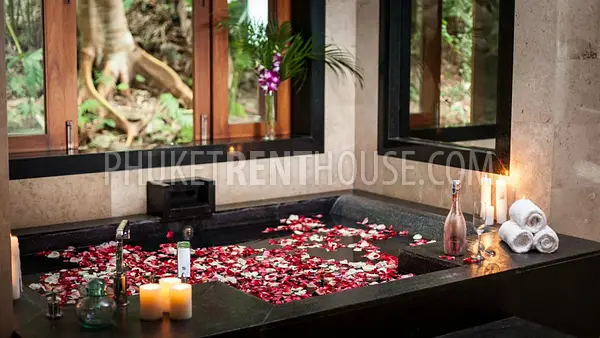 SUR19750: Charming Villa on the hillside near Surin Beach. 照片 #2