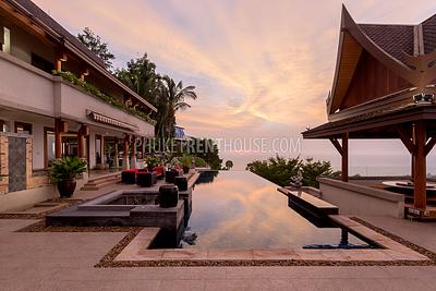 SUR19757: Luxury 6 Bedroom Villa with Pool and Terrace close to Surin beach. Photo #15